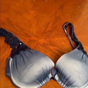 Victoria’s Secret bra size 34B. New without tag
